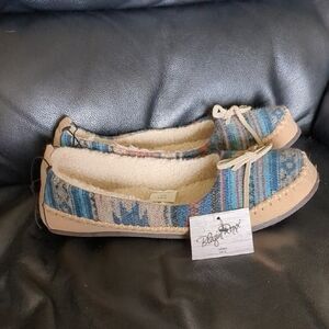 Blazin Roxx Women's Slippers Size 9/10